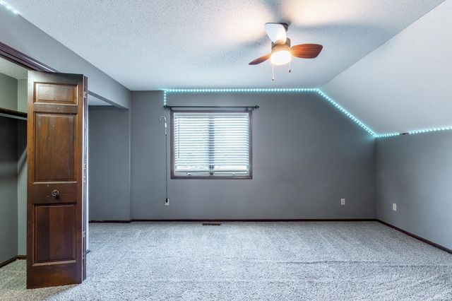 8211 Fawncrest Place, Fort Wayne, IN 46835