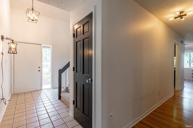 8211 Fawncrest Place, Fort Wayne, IN 46835