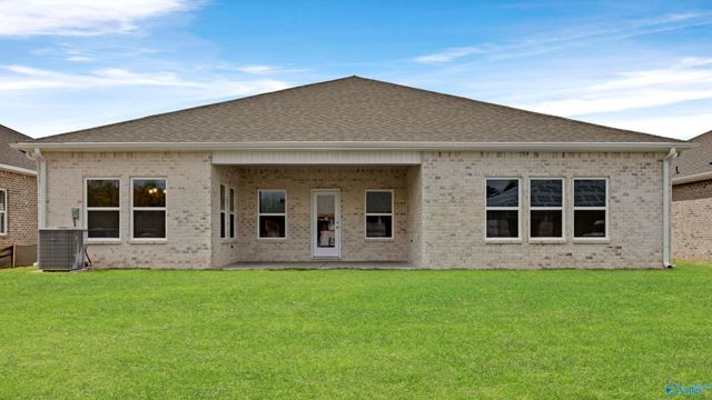 17638 Sapphire Lane, Athens, AL 35749