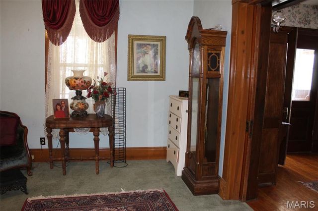 877 E Airline Drive, East Alton, IL 62024