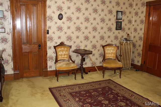 877 E Airline Drive, East Alton, IL 62024