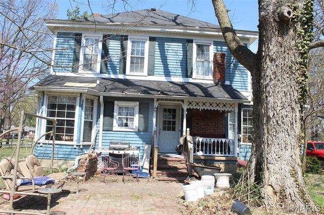 877 E Airline Drive, East Alton, IL 62024