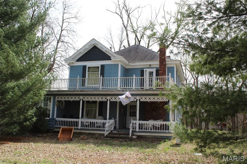 877 E Airline Drive, East Alton, IL 62024