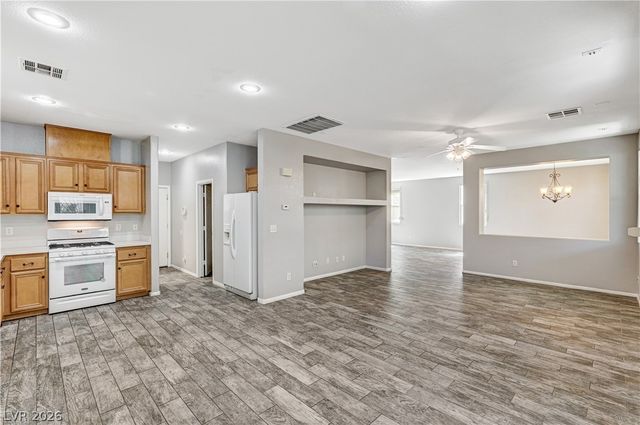 5032 Stumbling Colt Court, Las Vegas, NV 89131