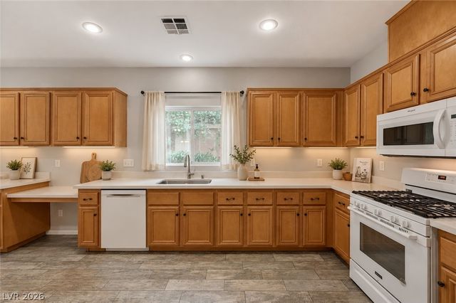 5032 Stumbling Colt Court, Las Vegas, NV 89131