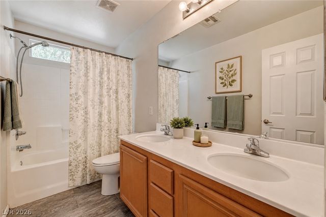 5032 Stumbling Colt Court, Las Vegas, NV 89131
