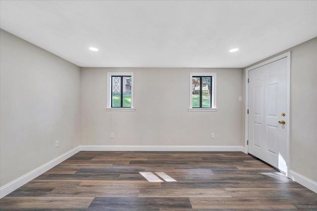 2159 Beavers LN, Vinton, VA 24179