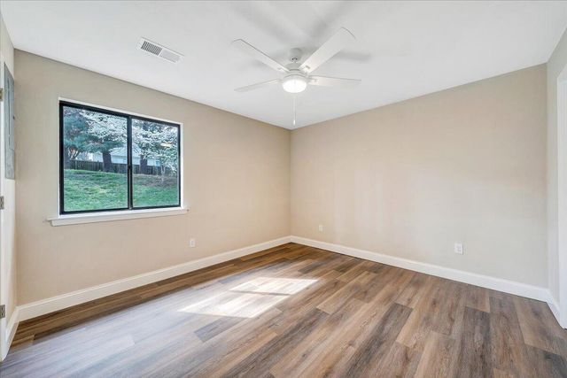 2159 Beavers LN, Vinton, VA 24179