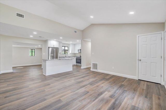 2159 Beavers LN, Vinton, VA 24179