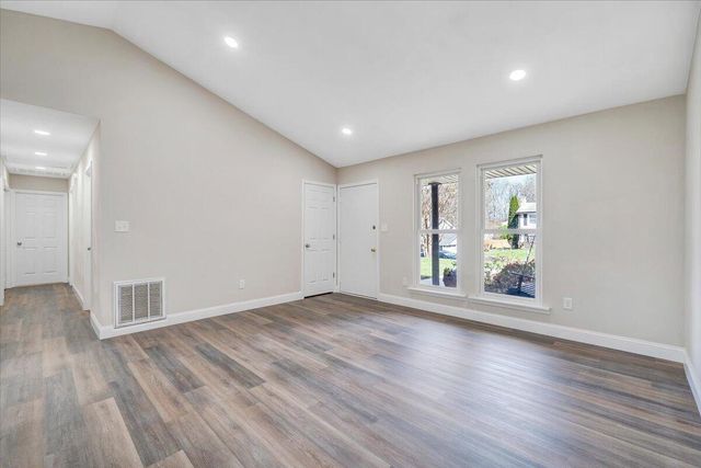 2159 Beavers LN, Vinton, VA 24179