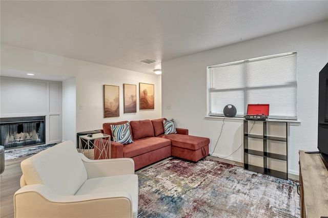 11409 Springhollow Road 505, Oklahoma City, OK 73120