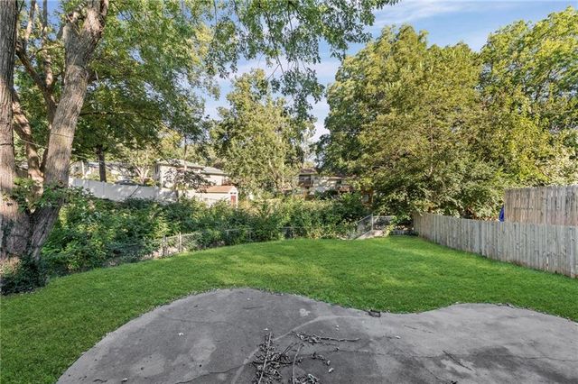 6302 E 102nd Street, Kansas City, MO 64134