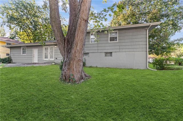 6302 E 102nd Street, Kansas City, MO 64134