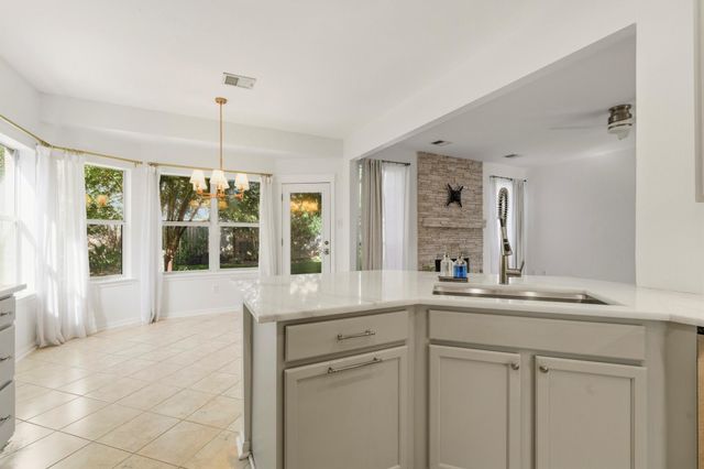 4006 Stonehurst Drive, Pearland, TX 77584