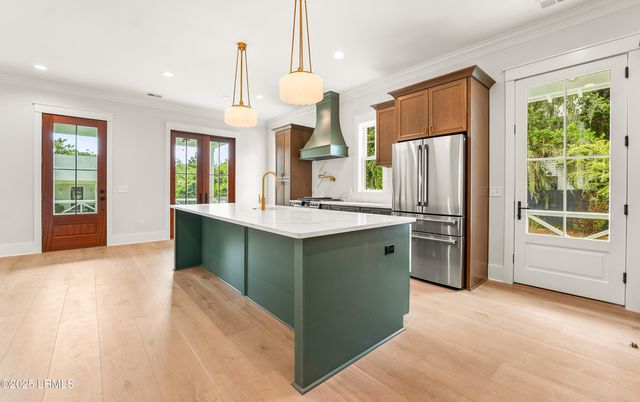 902 Harrington Street, Beaufort, SC 29902