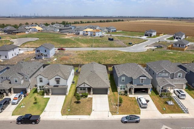 4047 WILD BLOOM RD, Seguin, TX 78155