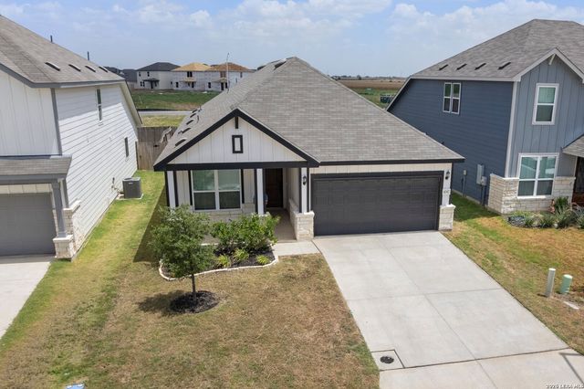 4047 WILD BLOOM RD, Seguin, TX 78155