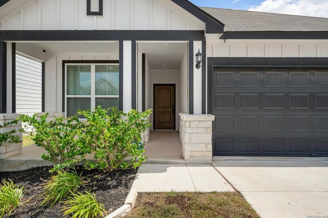 4047 WILD BLOOM RD, Seguin, TX 78155