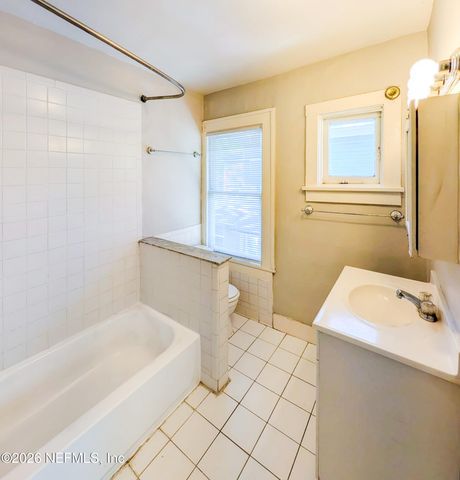 2022 DELLWOOD Avenue 2, Jacksonville, FL 32204