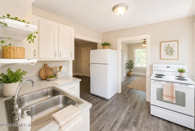 2022 DELLWOOD Avenue 2, Jacksonville, FL 32204