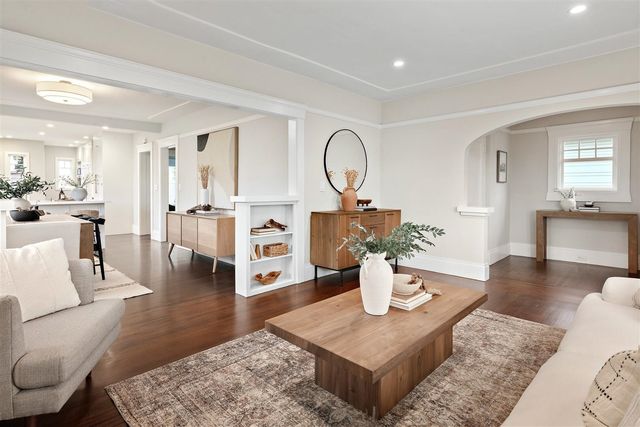 1450 E 38th ST, Oakland, CA 94602