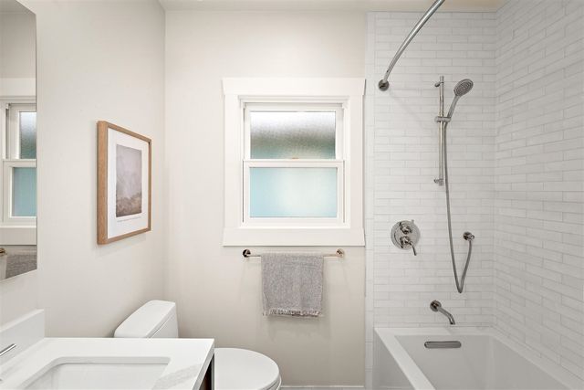 1450 E 38th ST, Oakland, CA 94602