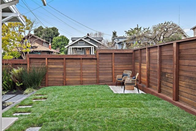 1450 E 38th ST, Oakland, CA 94602