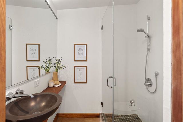 1450 E 38th ST, Oakland, CA 94602