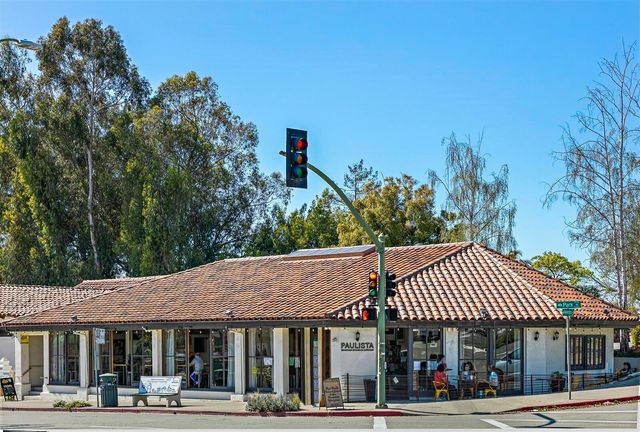 1450 E 38th ST, Oakland, CA 94602