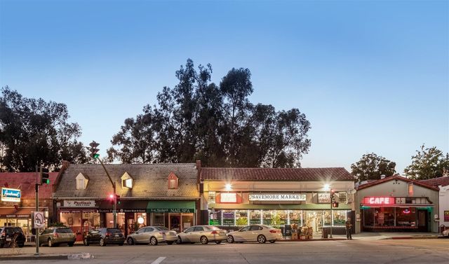 1450 E 38th ST, Oakland, CA 94602