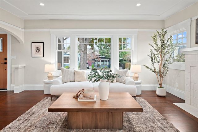 1450 E 38th ST, Oakland, CA 94602