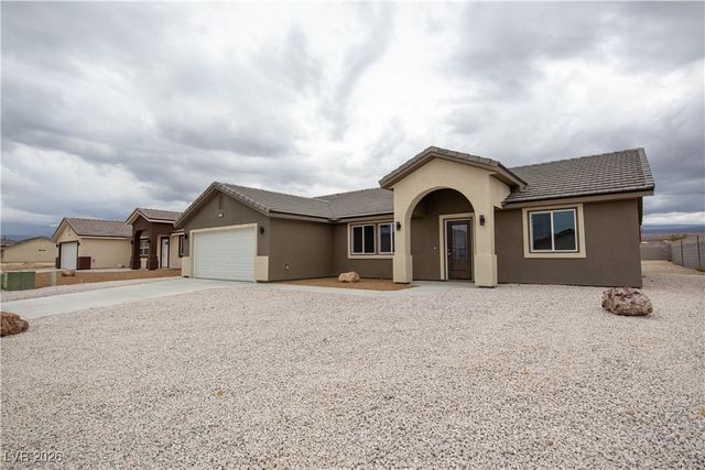 3871 North Mayfield Ranch Road, Pahrump, NV 89060