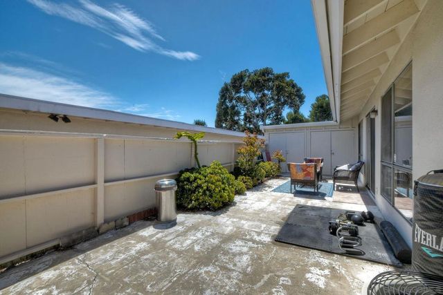 3755 Vista Campana N 64, Oceanside, CA 92057