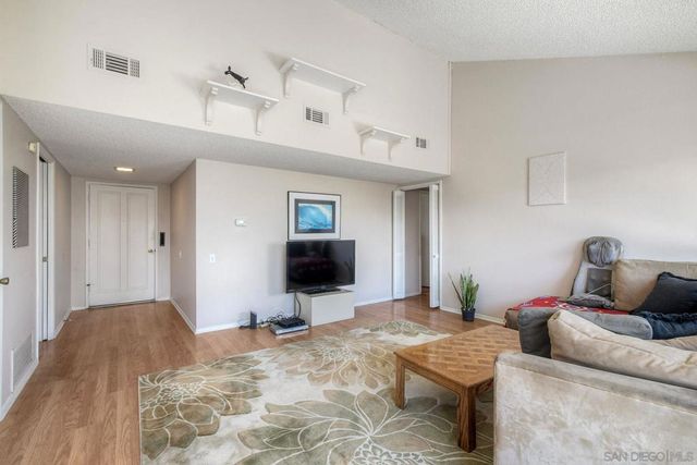 3755 Vista Campana N 64, Oceanside, CA 92057