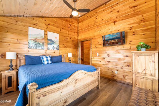 851 Osprey Way, Pigeon Forge, TN 37863