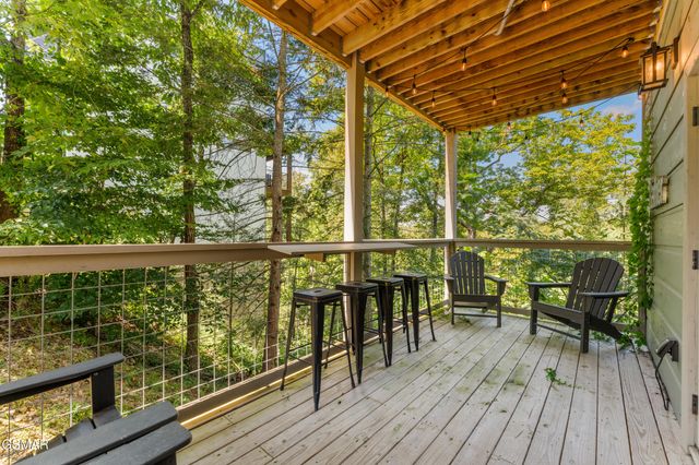 851 Osprey Way, Pigeon Forge, TN 37863