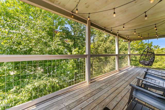 851 Osprey Way, Pigeon Forge, TN 37863