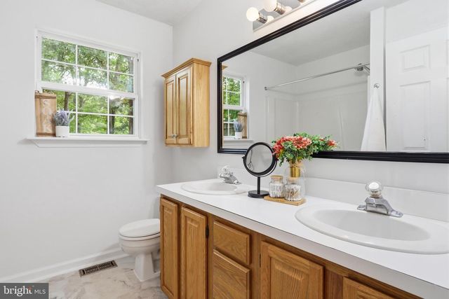 106 WILD TURKEY RD, Harpers Ferry, WV 25425