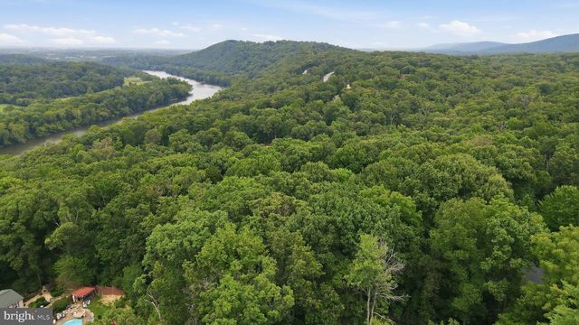 106 WILD TURKEY RD, Harpers Ferry, WV 25425