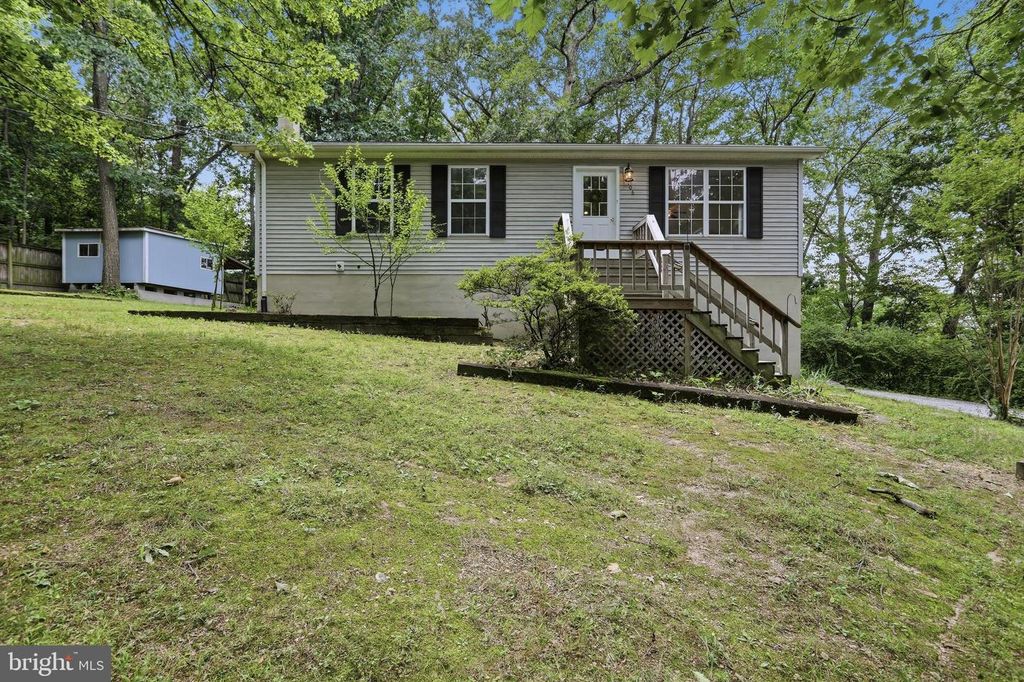 106 WILD TURKEY RD, Harpers Ferry, WV 25425