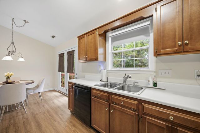 124 Brently Woods Drive, Chattanooga, TN 37421