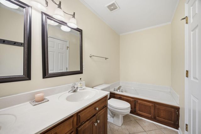 124 Brently Woods Drive, Chattanooga, TN 37421