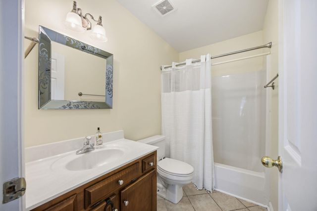 124 Brently Woods Drive, Chattanooga, TN 37421