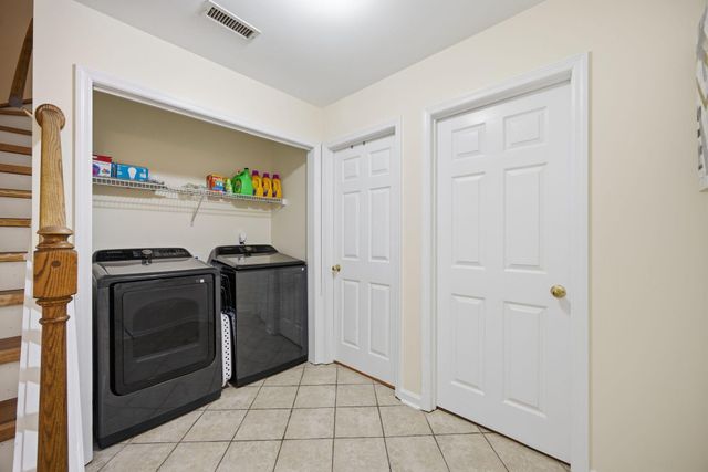 124 Brently Woods Drive, Chattanooga, TN 37421