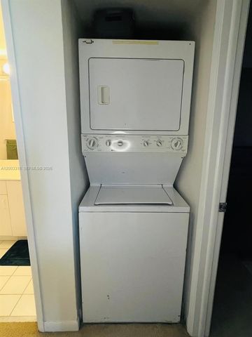 3300 NE 191st St 1101, Aventura, FL 33180