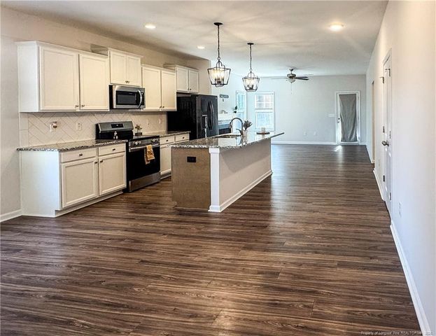 127 Lonesome Glory Drive, Raeford, NC 28376