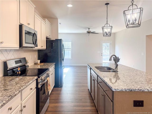 127 Lonesome Glory Drive, Raeford, NC 28376