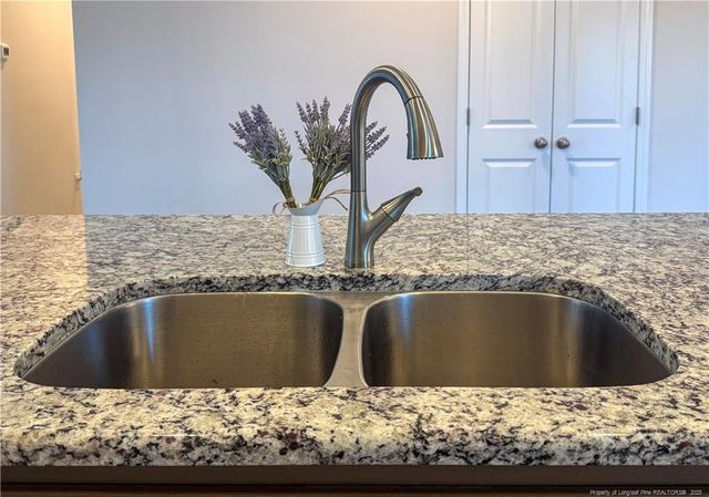 127 Lonesome Glory Drive, Raeford, NC 28376