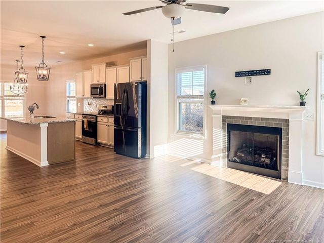 127 Lonesome Glory Drive, Raeford, NC 28376