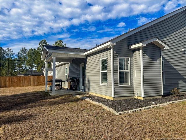 127 Lonesome Glory Drive, Raeford, NC 28376